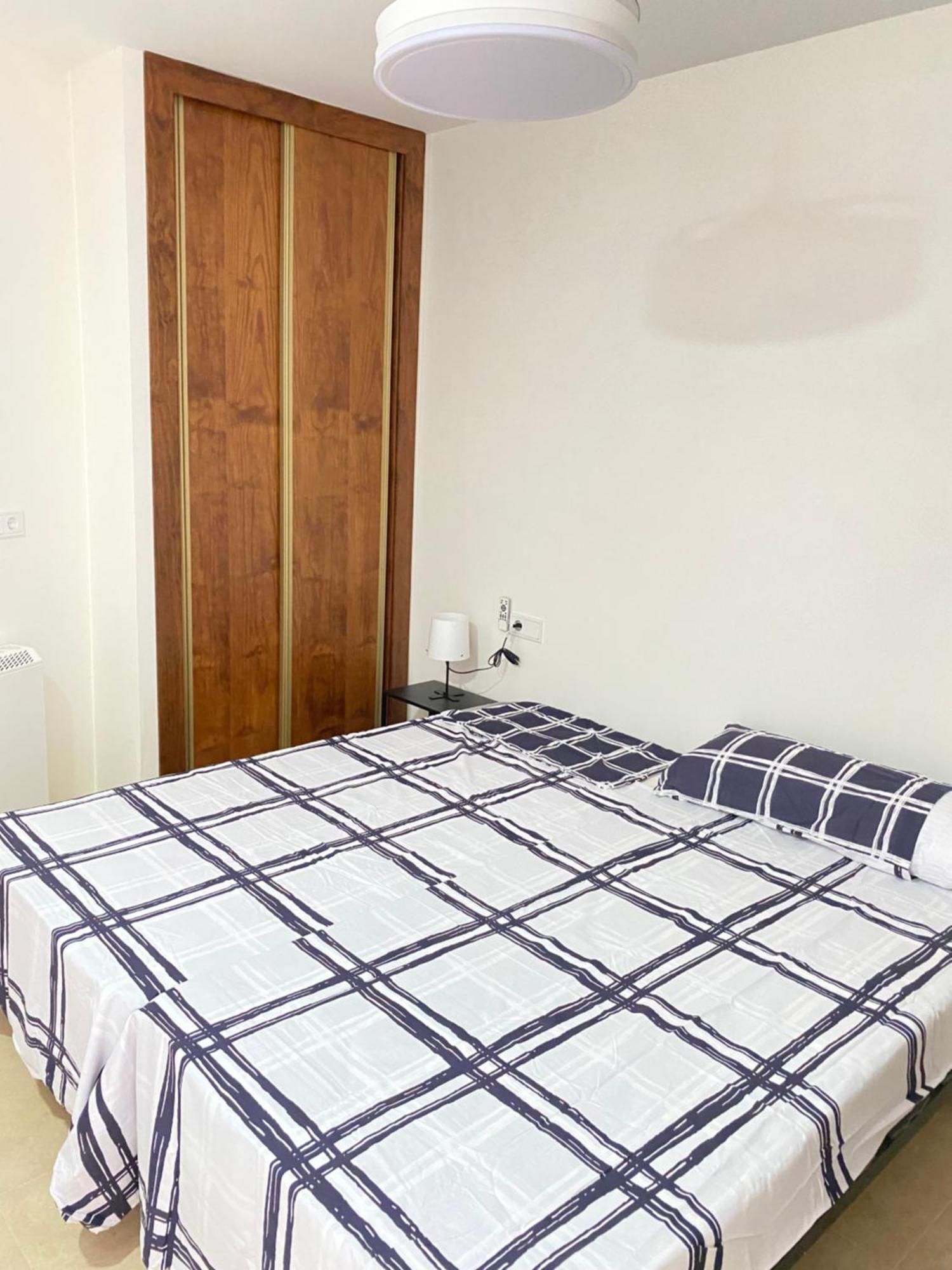 Apartamentos Penaflor Guadix Buitenkant foto